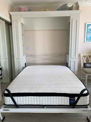 3 bedrooms, iron/ironing board, free WiFi, wheelchair access - 🏖️Fabulous Ocean Views in Belmont Towers on Boardwalk. AC, Pool, Gym🏖️ (Ocean City)