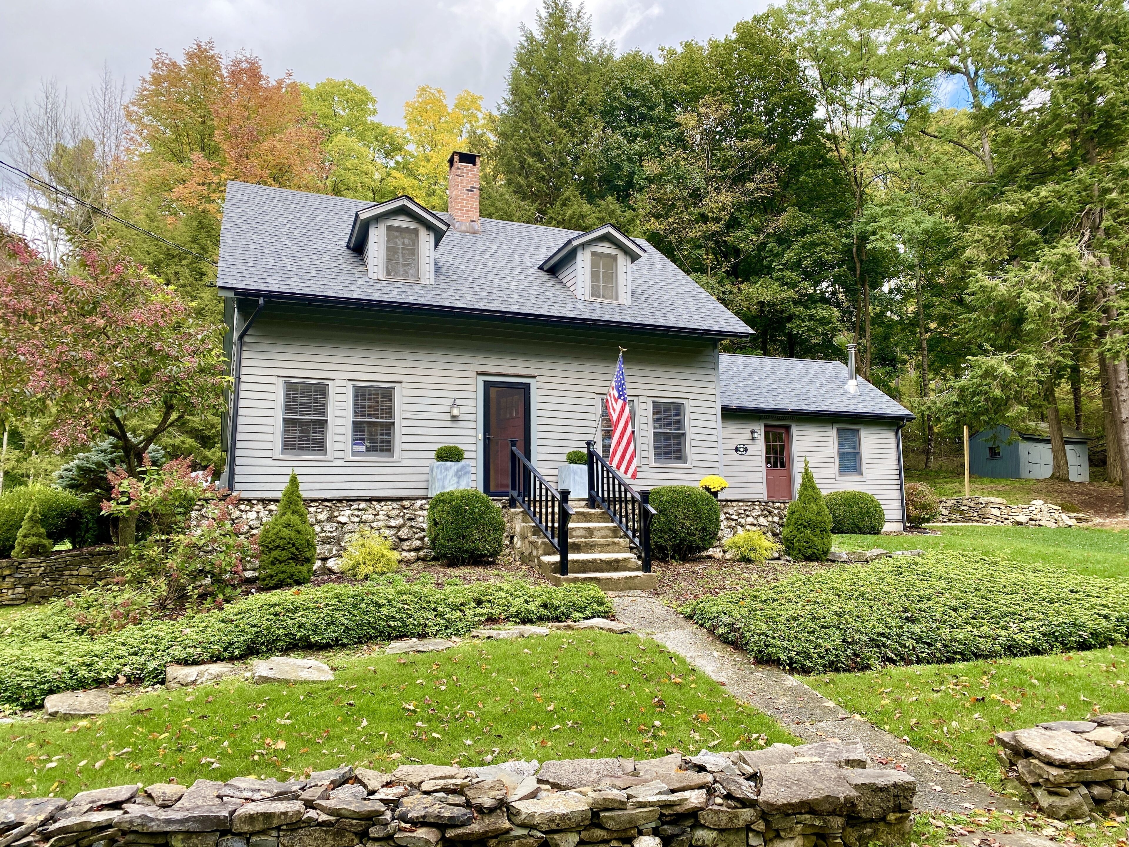 Restored 1810 Farmhouse in Hillsdale, NY