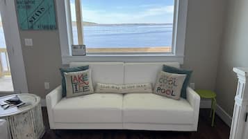 Smart TV, DVD player