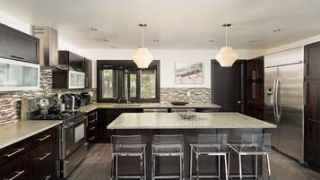 House (West End Contemporary) | Private kitchen | Fridge, microwave, dishwasher, coffee/tea maker