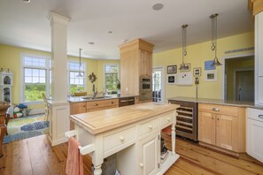 Fridge, microwave, oven, stovetop - NEW!! Cape Cod Estate with Access to Private Sandy Beach and Dock! (Wareham)