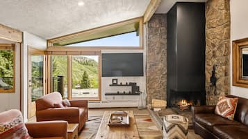 Condo (Shadowbrook 303) | Living area | 30-inch flat-screen TV with cable channels