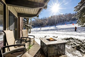 Condo (Interlude 109) | Fachada