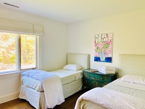 4 chambres, fer et planche à repasser, Wi-Fi gratuit, draps fournis