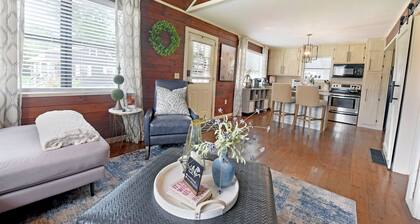 Creekside Cottage king Bed Frada's Nest Casual Elegance