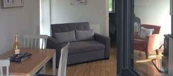 Apartment - Sleeps 2 - Wood Fire - Parking