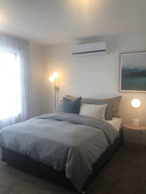 3 bedrooms, iron/ironing board, WiFi