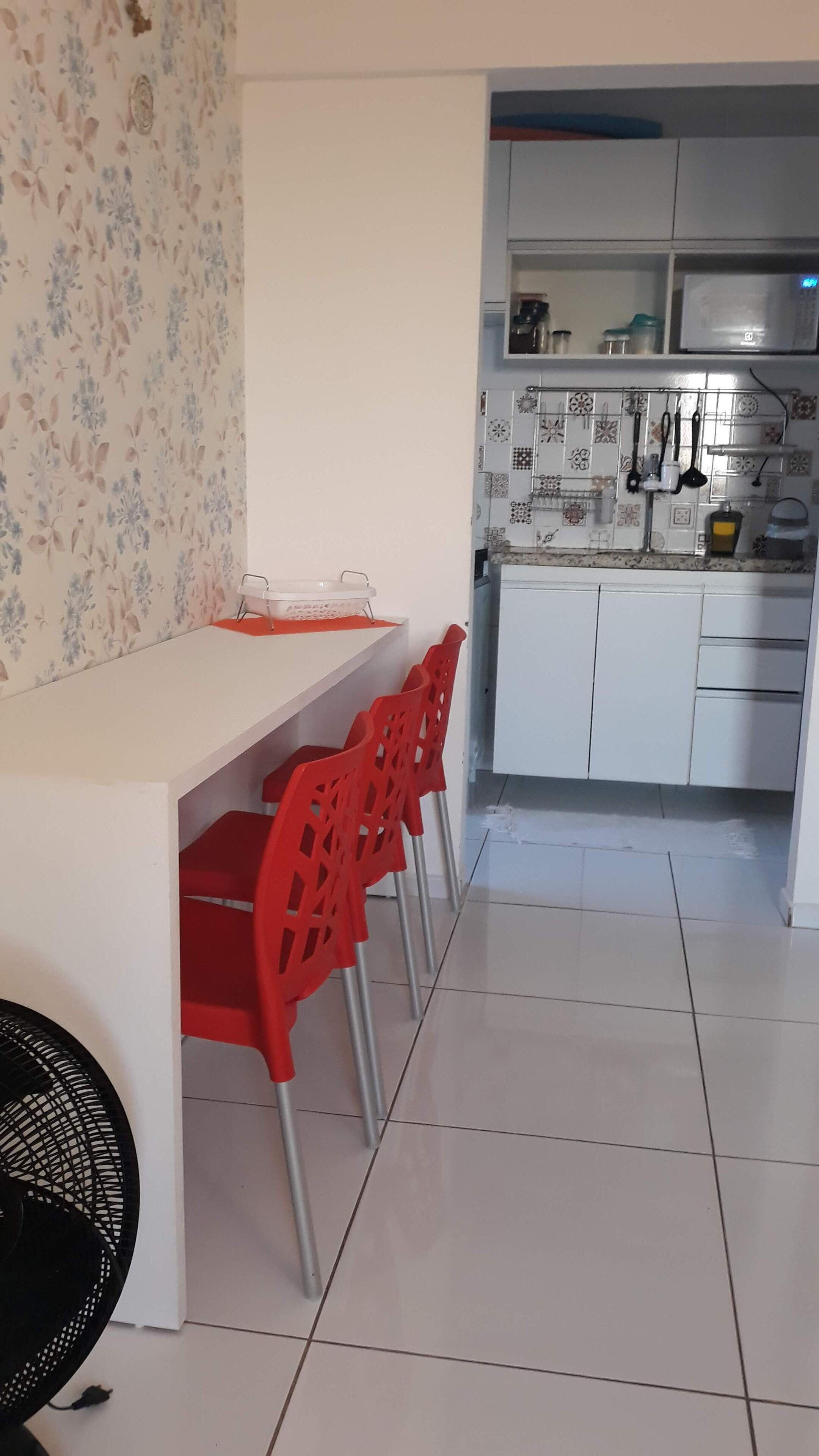 Apt Beira-mar com 2 Quartos, Piscina, ar e Wi-fi