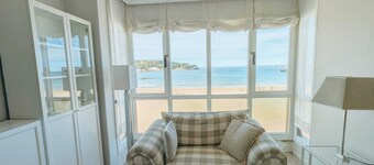 Beach apartment with stunning views