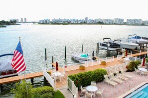 Beach - St Pete Beach Intercoastal Views, Pool, Wifi 8921 (St. Pete Beach)
