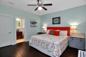 3 bedrooms, iron/ironing board, free WiFi, bed sheets - Gated Community, Multiple Pools, Hot Tub - Barefoot Beachy Keen (Port St Joe)