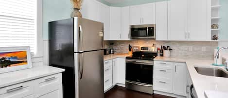 Køleskab, mikrobølgeovn, ovn, opvaskemaskine