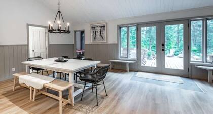 Luxury Wooden Chalet Near Mont-Tremblant