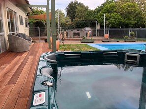 Piscine extérieure, piscine chauffée