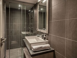 Haartrockner, Handtücher