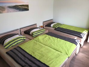 2 bedrooms, iron/ironing board, WiFi, bed sheets