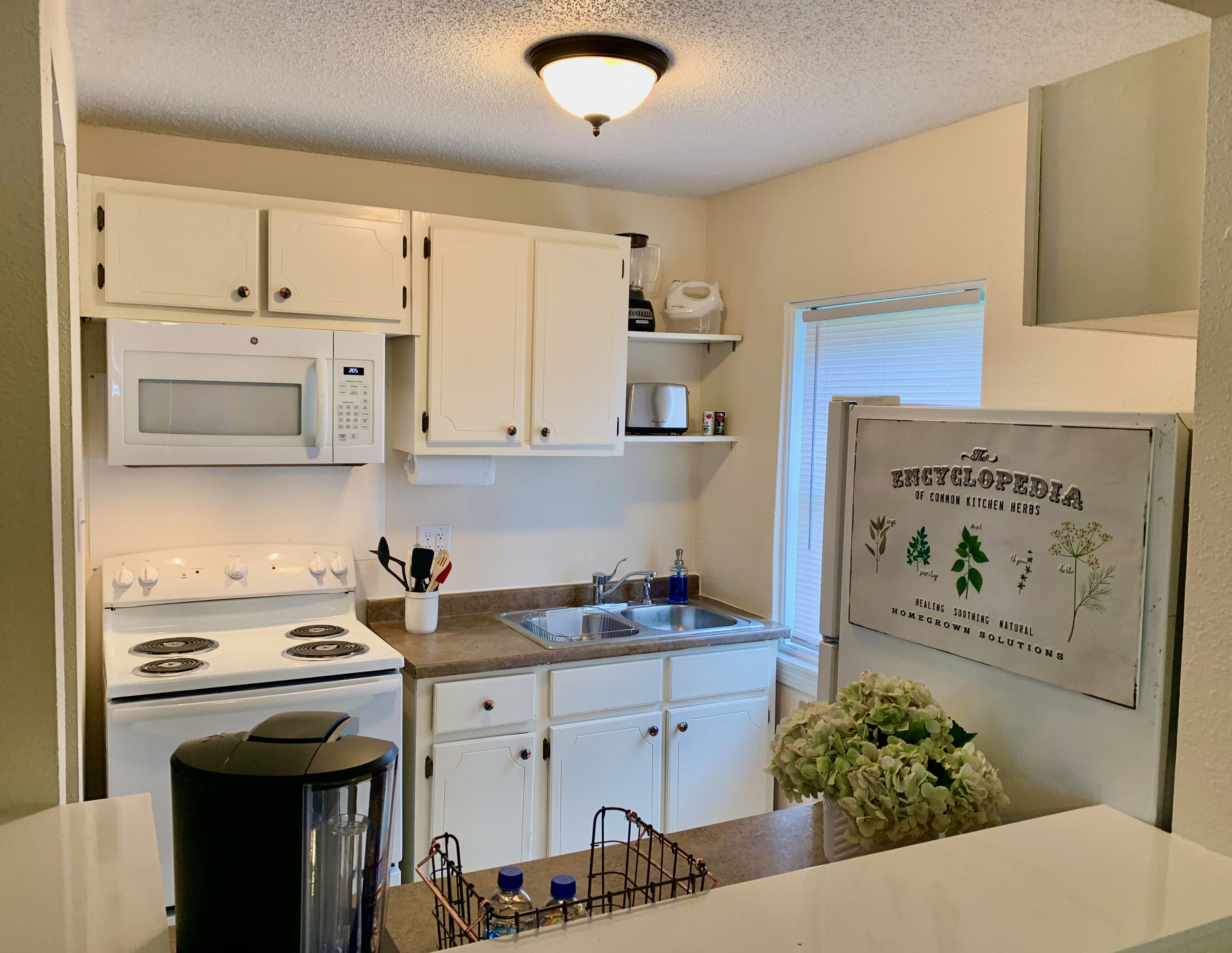 Clean & Comfortable 2-Bedroom Apartment in Midtown