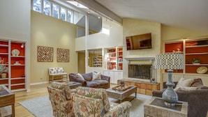 Living area - 108 Baynard Cove (Hilton Head Island)