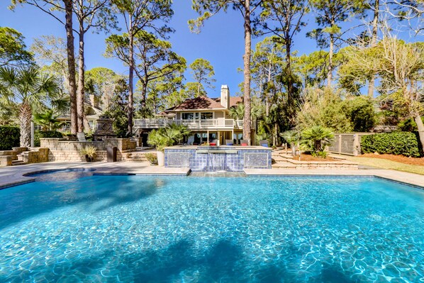 Outdoor pool, a heated pool
