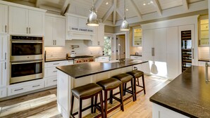 Microwave, oven, stovetop, dishwasher - 18 Bald Eagle (Hilton Head Island)