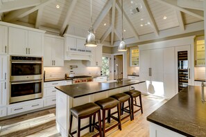 Microwave, oven, stovetop, dishwasher - 18 Bald Eagle (Hilton Head Island)