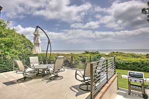 Outdoor dining - 25 Duck Hawk (Hilton Head Island)