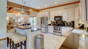 Microwave, oven, stovetop, dishwasher - 27 Mallard (Hilton Head Island)