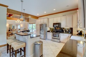 Microwave, oven, stovetop, dishwasher - 27 Mallard (Hilton Head Island)