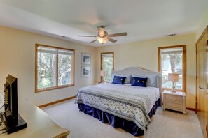 6 bedrooms, free WiFi, bed sheets