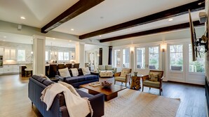 Living area - 4 Fox Grape (Hilton Head Island)