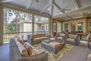 電視、乒乓球設施