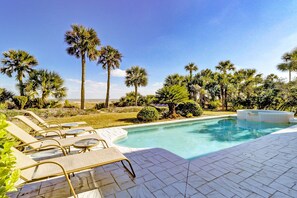 Pool - 9 Cat Boat (Hilton Head Island)