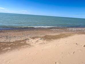 On the beach - Bluewater Sunset - Private Lake Access, Hot Tub (Bayfield)