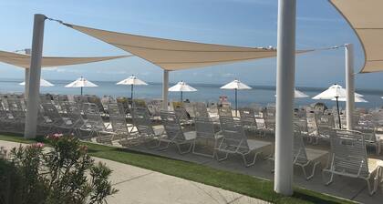 Seabrook Village! Amenity access available for purchase!! Pet Friendly!