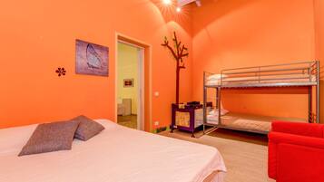 2 habitaciones, wifi gratis y ropa de cama