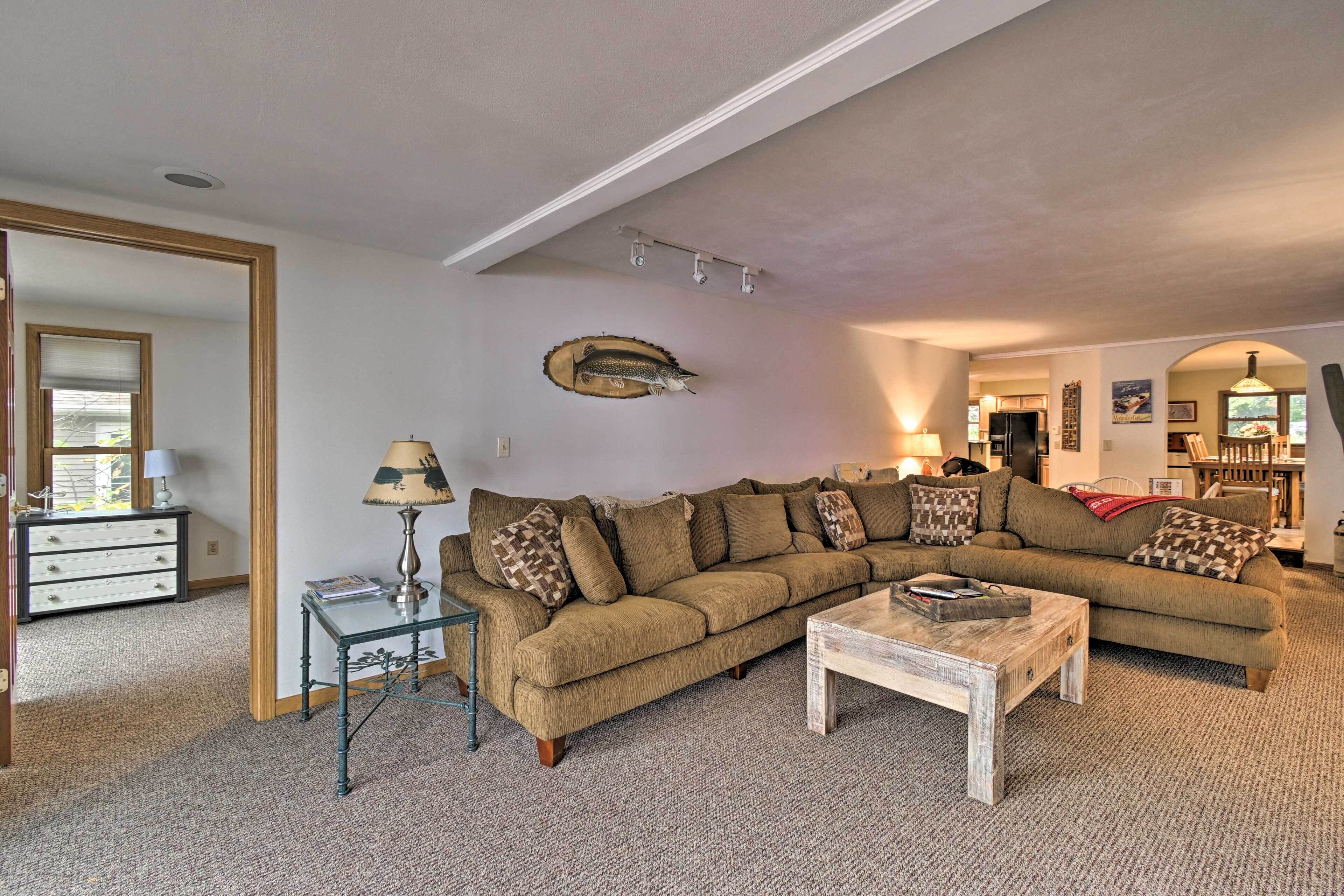 Spacious Lakehouse w/ Deck, Kayaks, & Dock!