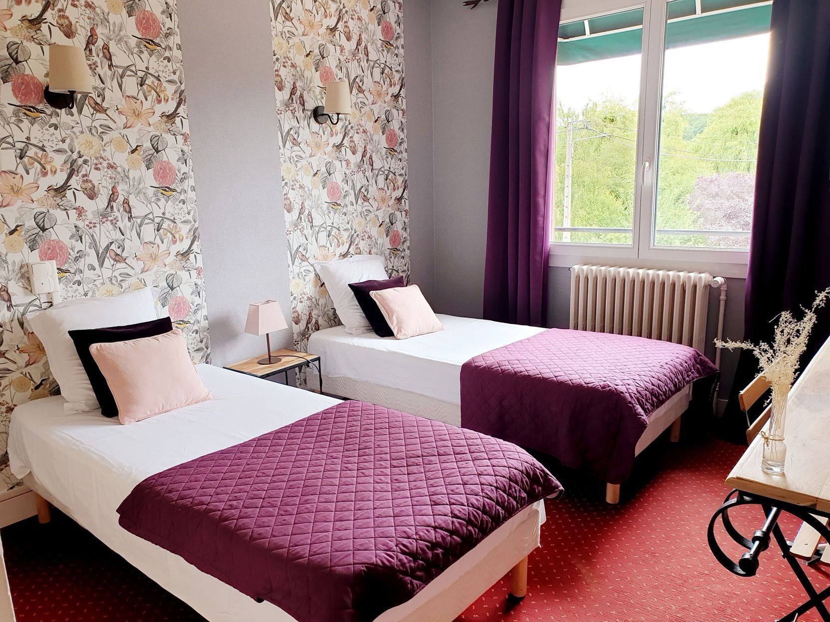 Premium bedding, in-room safe, individually decorated