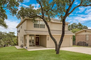 Exterior - NEW Canyon Lake Home with Beautiful View (Canyon Lake)