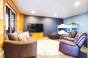 5 chambres, fer et planche à repasser, Wi-Fi, literie fournie