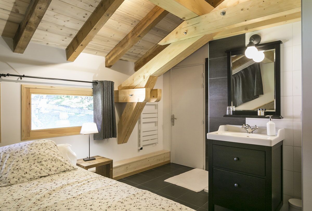 6 chambres, fer et planche à repasser, lit parapluie, Wi-Fi gratuit