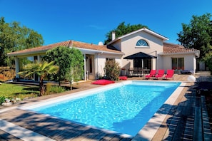 Piscine extérieure, piscine chauffée