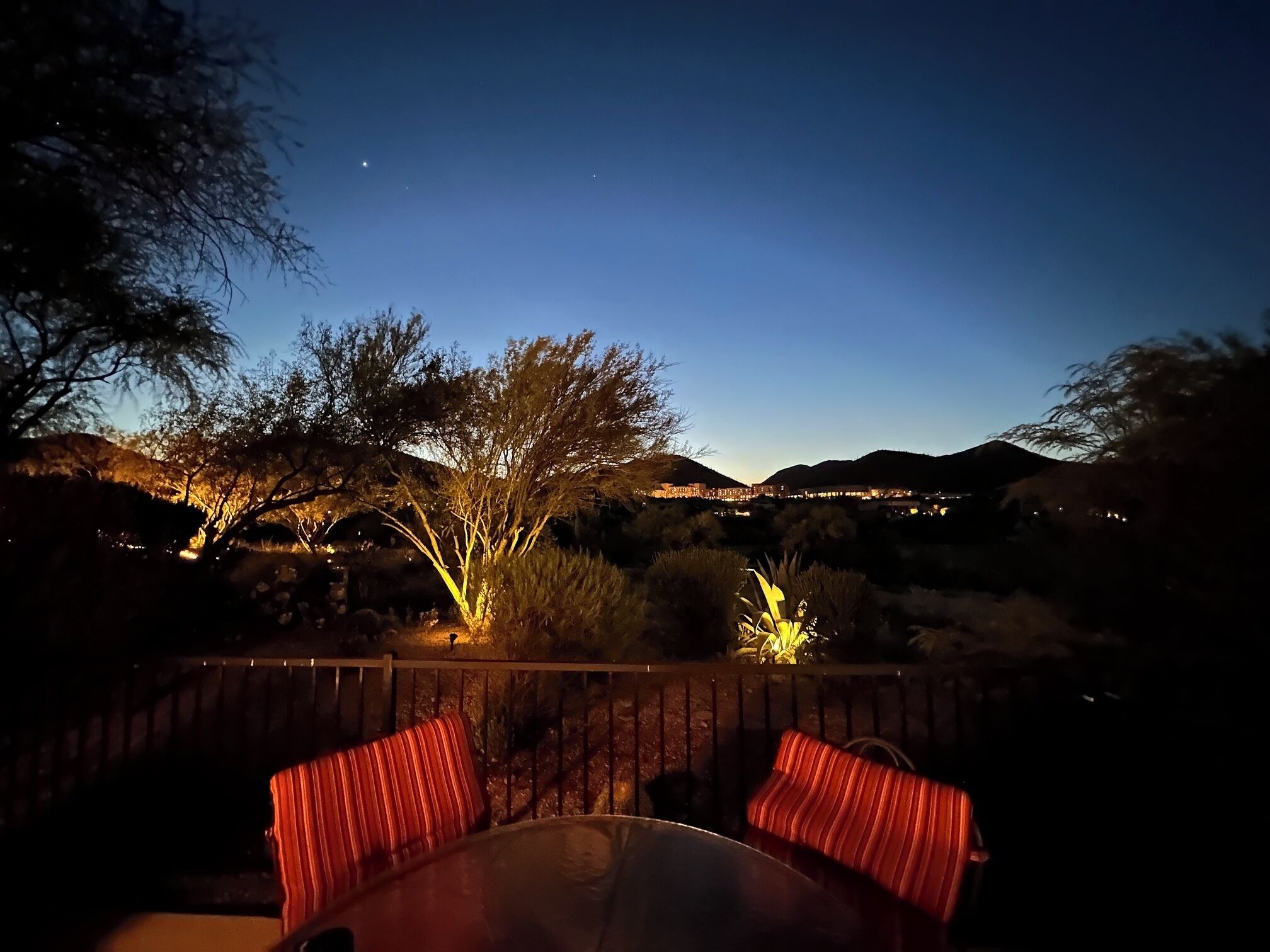 屋外ダイニングエリア