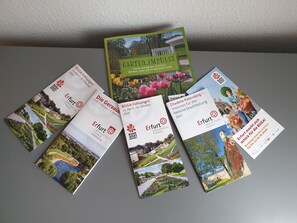 Interior detail - One-room apartment above the roofs of downtown Erfurt (Erfurt)