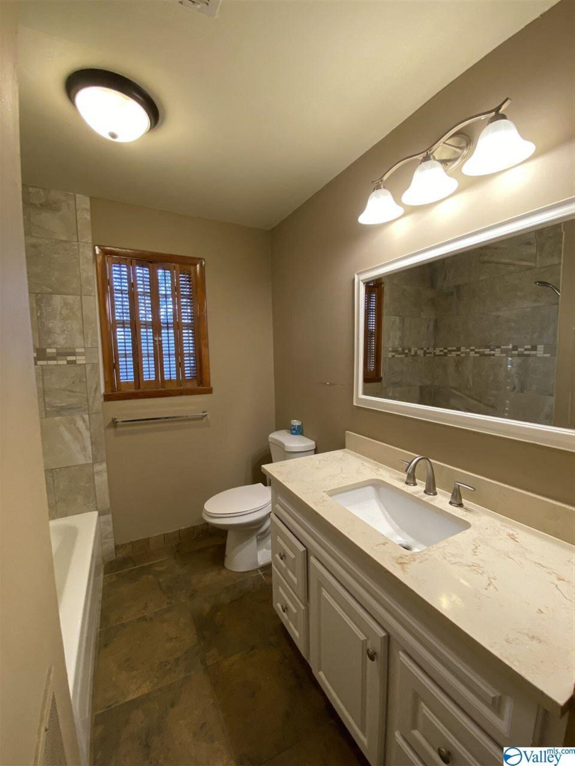 Bring Your Boat, Pets and Adventurous Spirit- Located Near It All