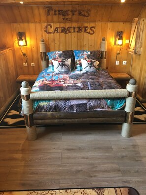 1 dormitorio, tabla de planchar con plancha, wifi y ropa de cama