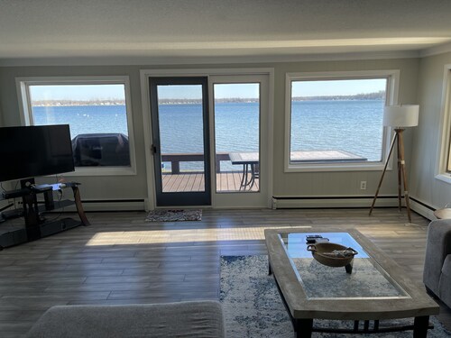 Beautiful Lake Coldwater Home with Panoramic Lake Views, 3 Beds Sleeps 10