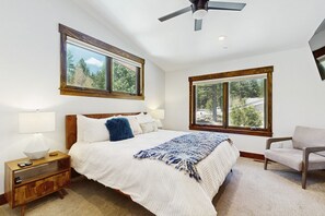 3 chambres, fer et planche à repasser, Internet gratuit, draps fournis