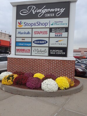 Property grounds - THIS IS MY HAPPY PLACE (stamford)