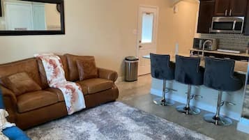 TV connectée, cheminée, chaßne hi-fi, écrans d'ordinateur