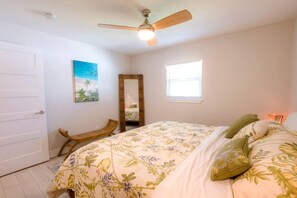 2 habitaciones, escritorio, tabla de planchar con plancha y wifi gratis 